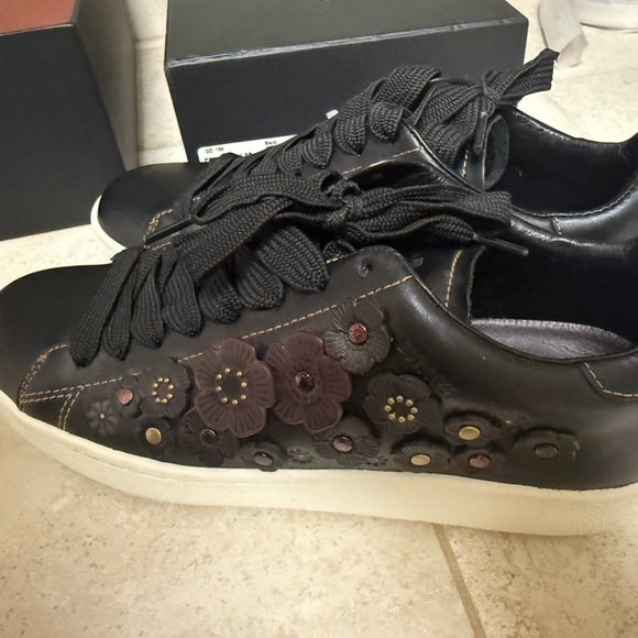 Coach Black Tea Rose Sneakers - Picture 8 of 10